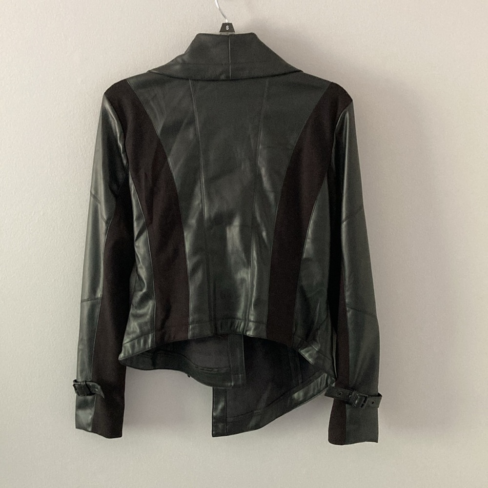 Jacket - Picture 3 of 4